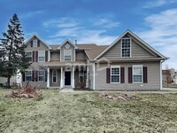 Building Photo - 7003 Pyramid Dr