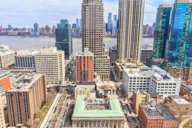 Building Photo - 81 Montgomery St