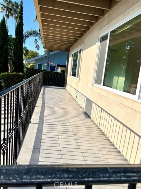 Building Photo - 34566 Via Verde