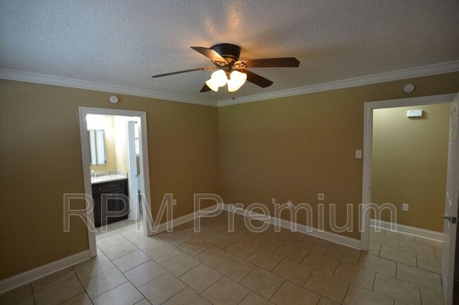 Building Photo - 3552 Platt Dr