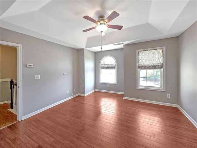 Building Photo - 401 Kensington Parc Dr