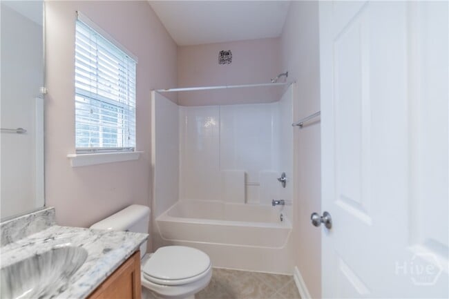 Building Photo - 504 Golden Grove Ln