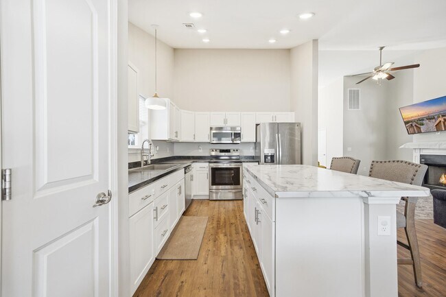 Building Photo - 82 Palmetto Green Dr