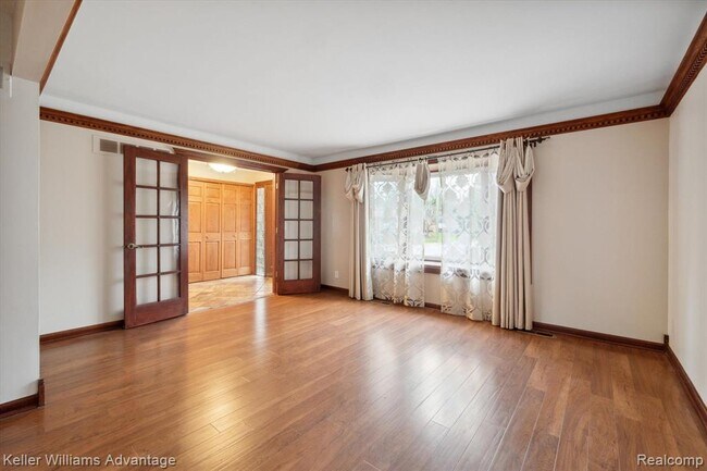 Building Photo - 19263 Sunset St