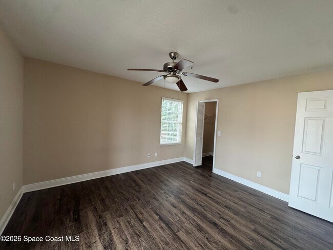 Building Photo - 7667 N Wickham Rd