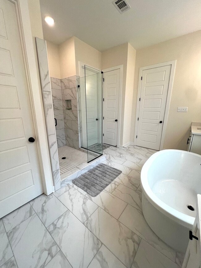 Building Photo - 4826 Annabell Cir S