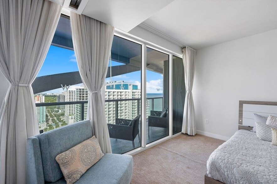 Building Photo - 3101 Bayshore Dr