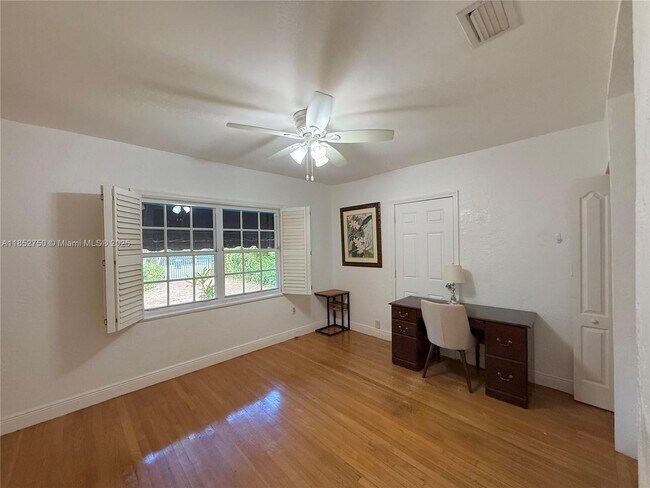 Building Photo - 3030 SW 57th Ave
