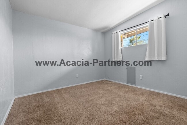 Building Photo - Two Bedroom Home with Guest House