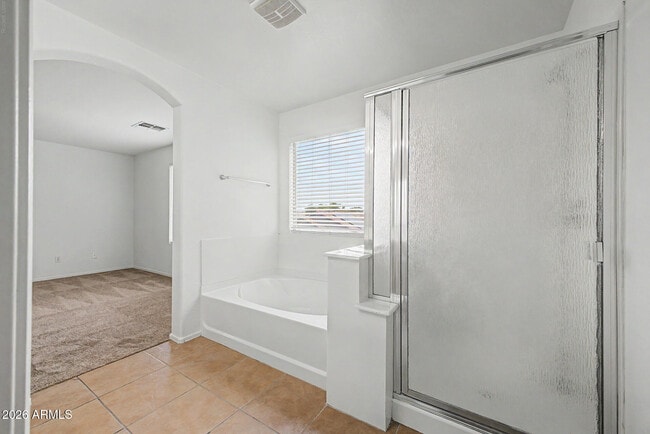 Building Photo - 14165 W Crocus Dr
