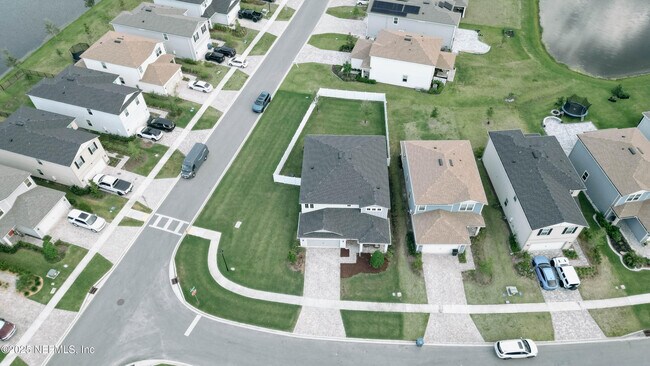 Building Photo - 27 Flintlock Ln