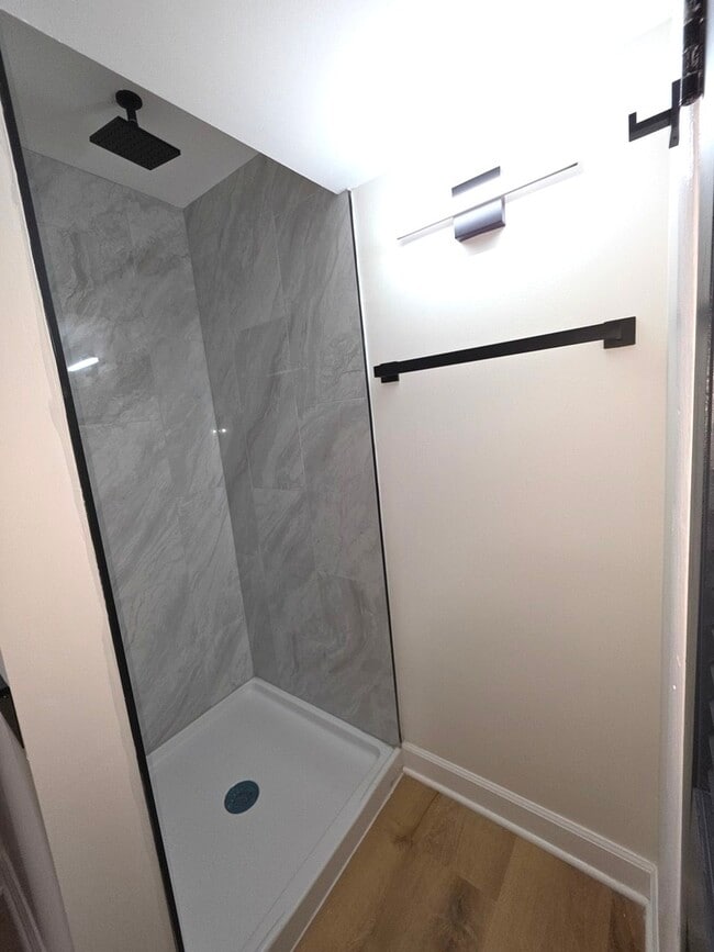 Building Photo - 5251 S Hamlin Ave