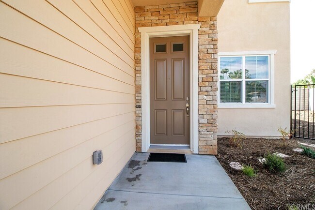 Building Photo - 1045 Hope Ln