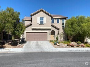 Building Photo - NW!!! 4 bedrooms!!! Pool and Spa!!! All ti...