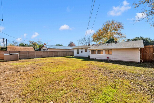 Building Photo - Cozy 3 Bedroom Home in Northeast San Antonio
