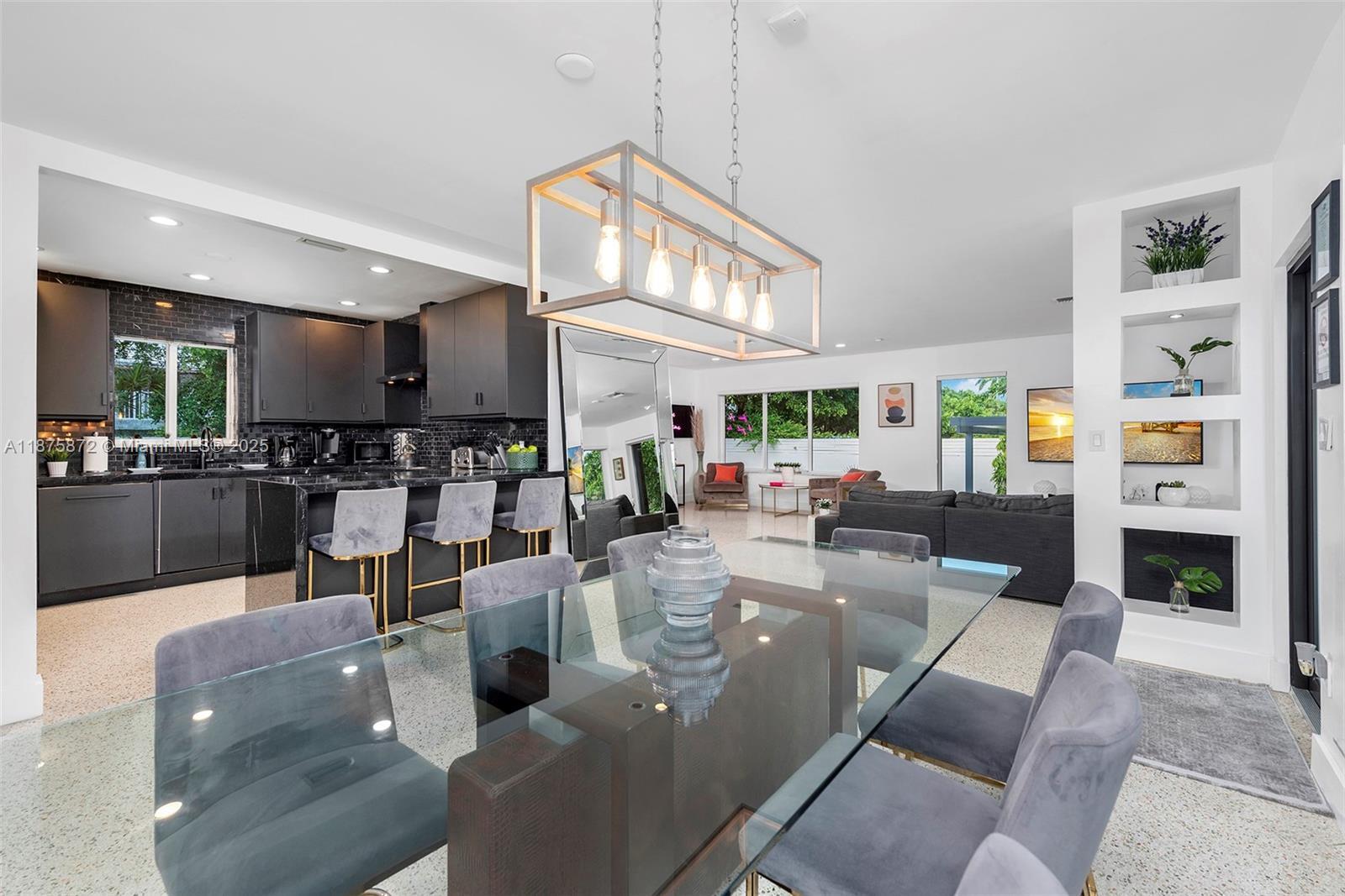 Building Photo - 668 NE 72nd Ter