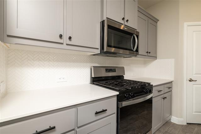 Building Photo - 2212 Gill Star Dr