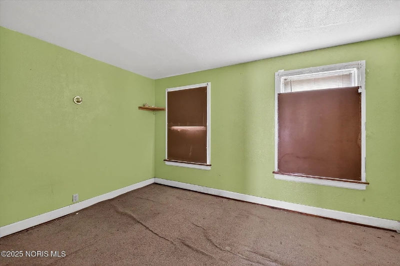 Building Photo - 3209 Kimball Ave