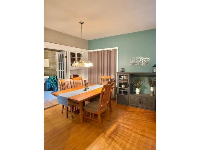 Building Photo - 1201 6th St SW