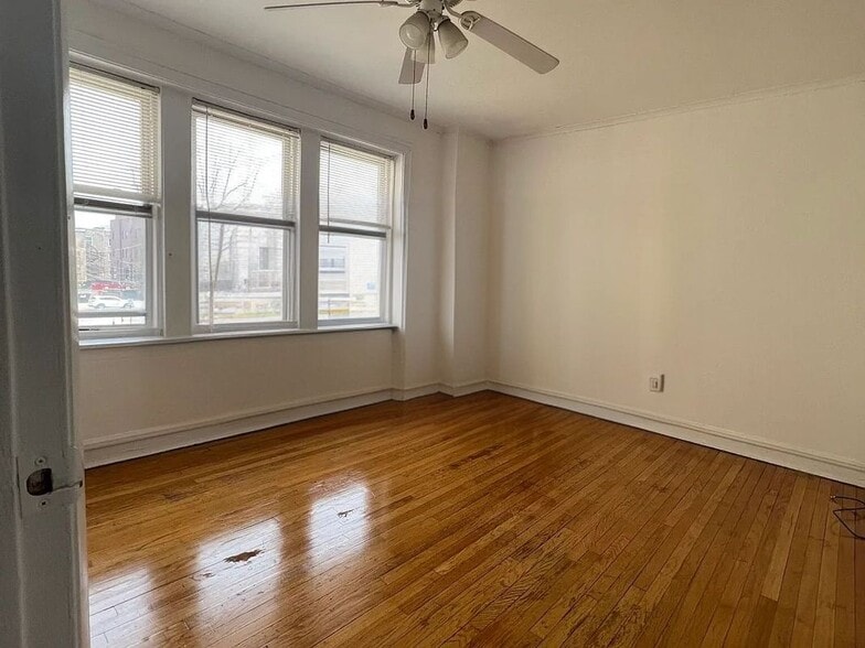 Building Photo - 4414 N Whipple St