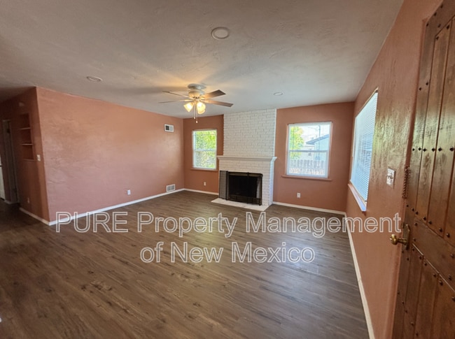 Building Photo - 1104 Acoma Pl