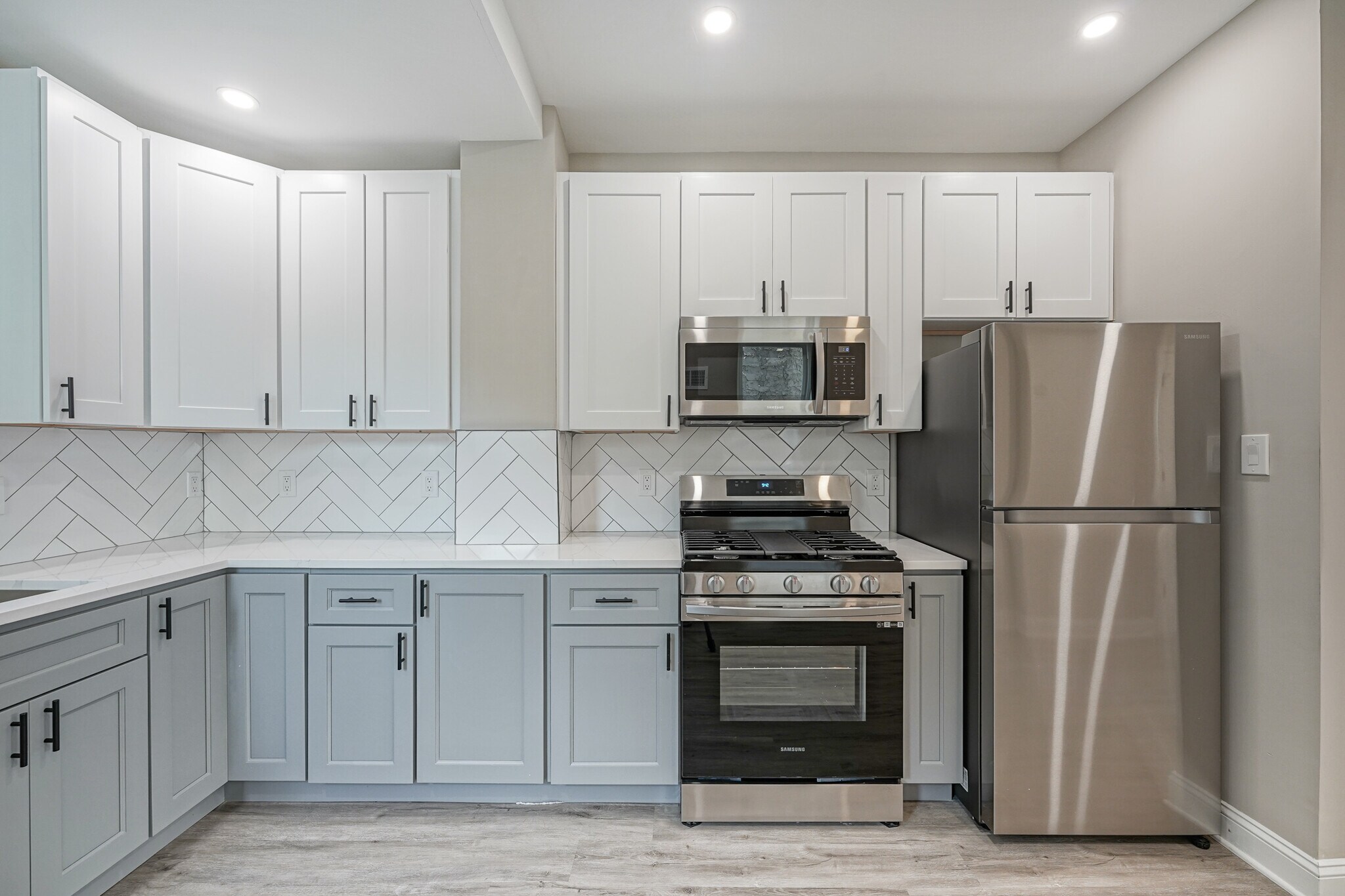 Building Photo - 121 N 51st St