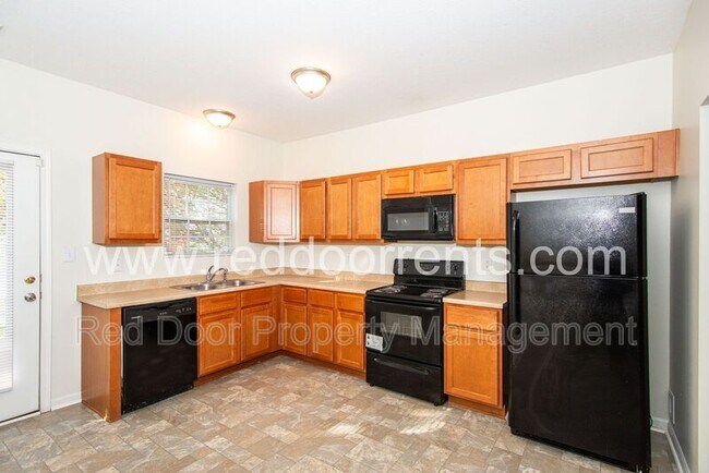 Building Photo - 907 Curlew Ln