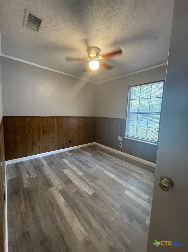 Building Photo - 541 Buck Trail