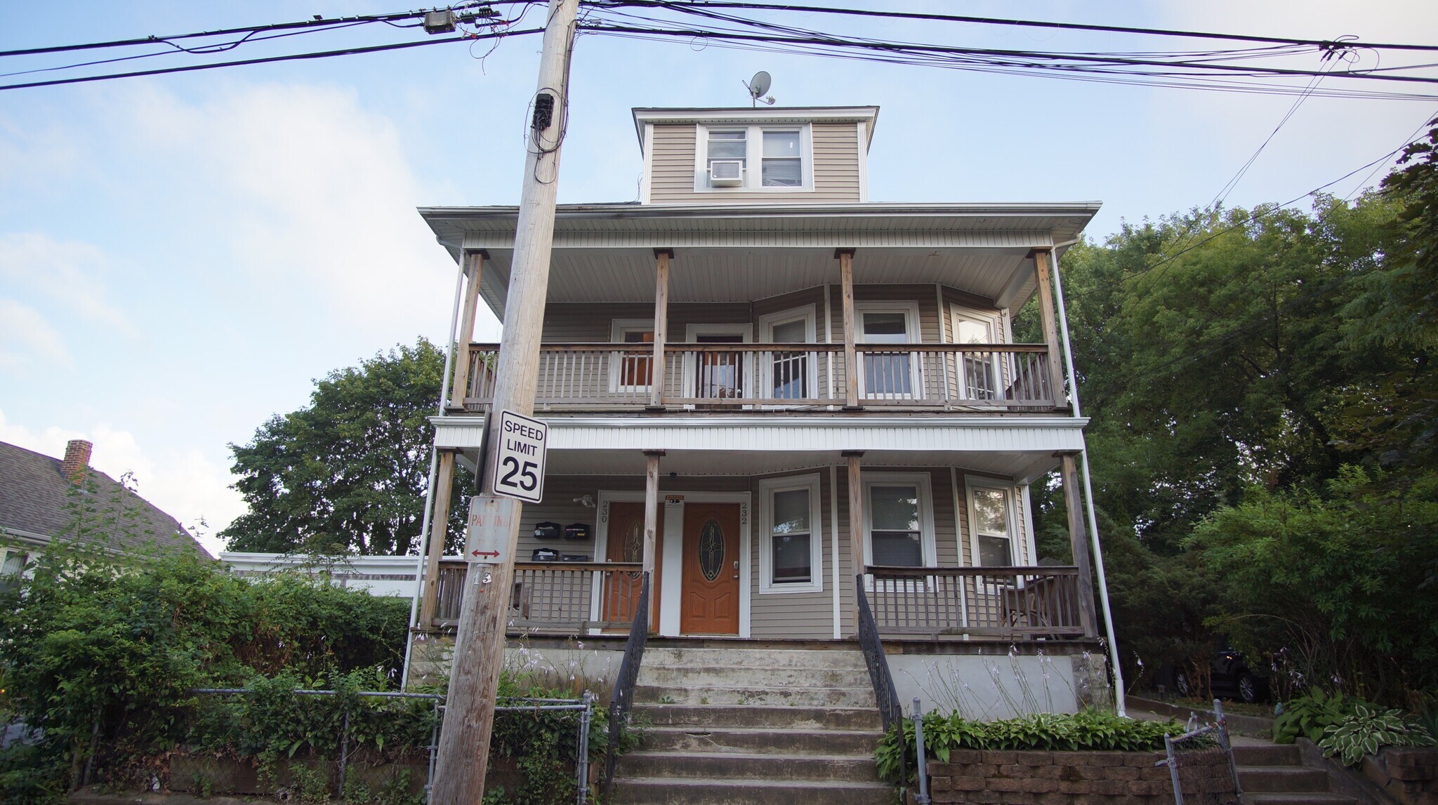 Building Photo - 230 Bay View Ave