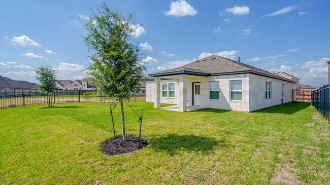 Building Photo - 27327 Blue Pool Dr