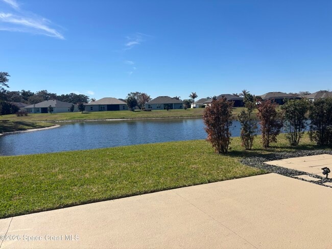 Building Photo - 718 Lyndall Ln