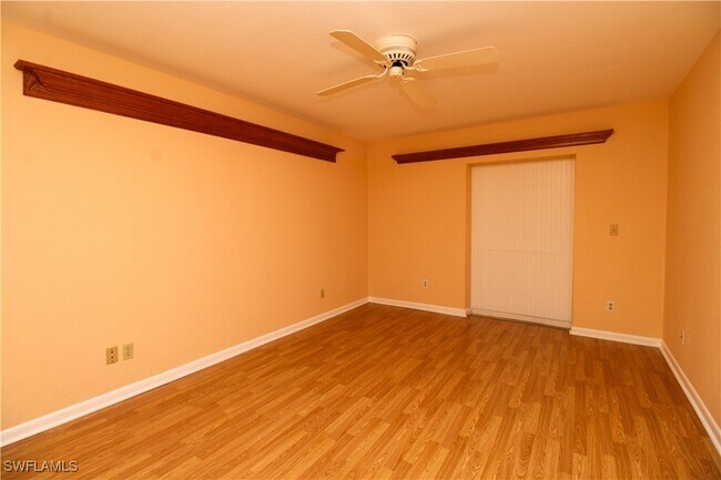 Building Photo - 4300 Gulfstream Dr