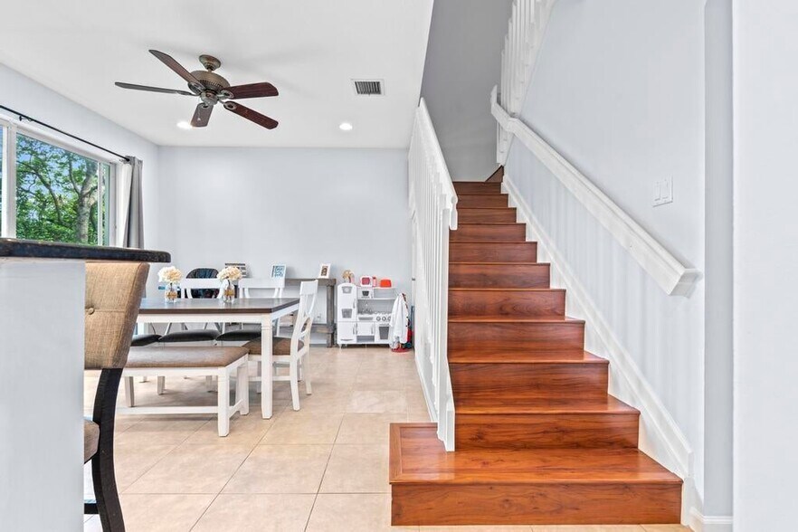 Building Photo - 7221 Briella Dr