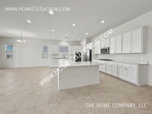 Building Photo - 38628 S Running Roses Ln