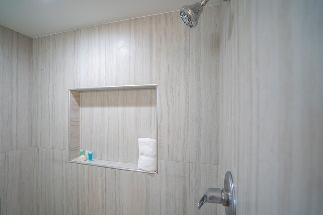 Building Photo - 291 N Tessier Dr
