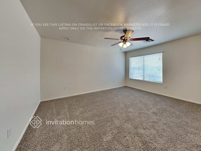 Building Photo - 7410 S 39th Dr