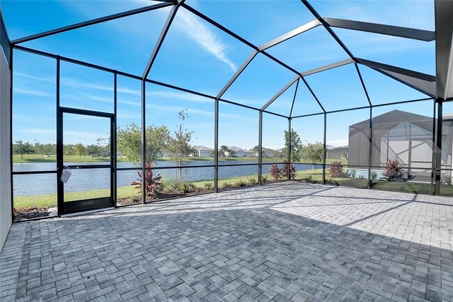 Building Photo - 215 Summertime Pl