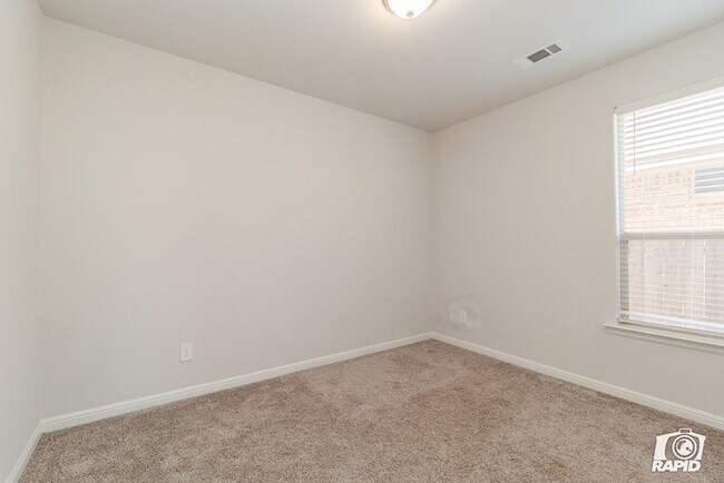Building Photo - 1714 Pavilion Pkwy