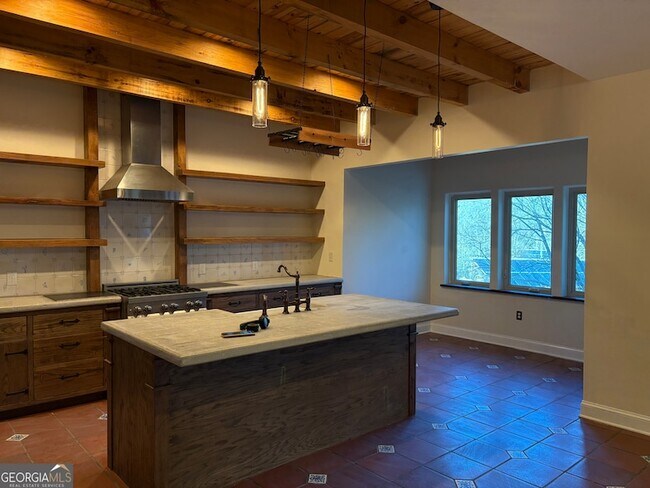 Building Photo - 1776 Old Country Pl