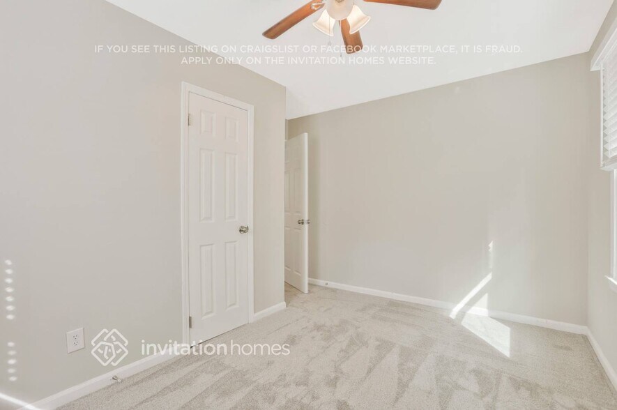 Building Photo - 2155 Venesa Cir