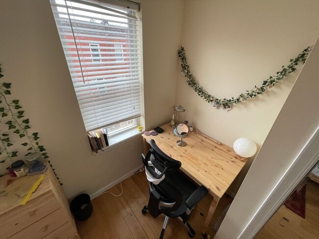 Building Photo - 1849 Willington St