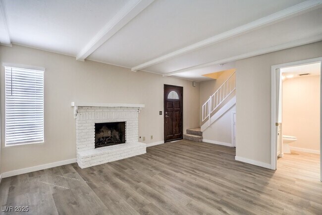 Building Photo - 3683 Villa Knolls E Dr
