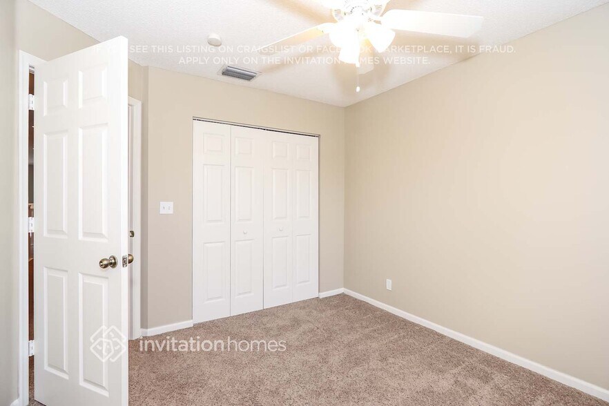 Building Photo - 7775 Springfield Lake Dr