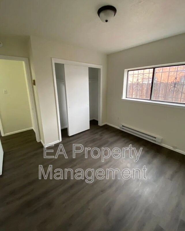 Building Photo - 12912 Marva Pl SE