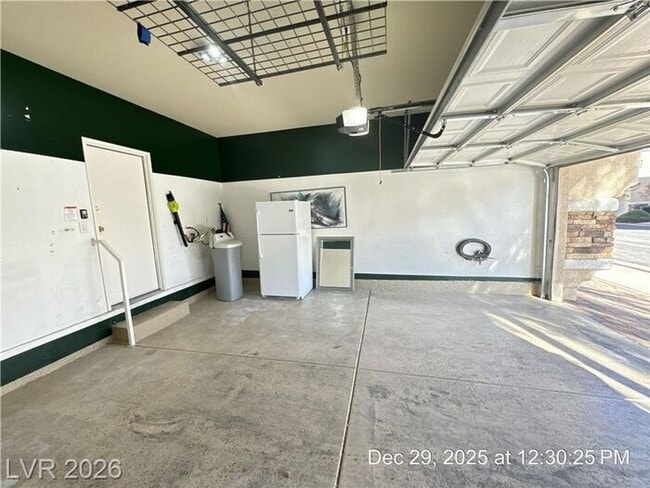 Building Photo - Cozy Gated Townhome with Private Yard, 2-Car Garage & Community Pool!