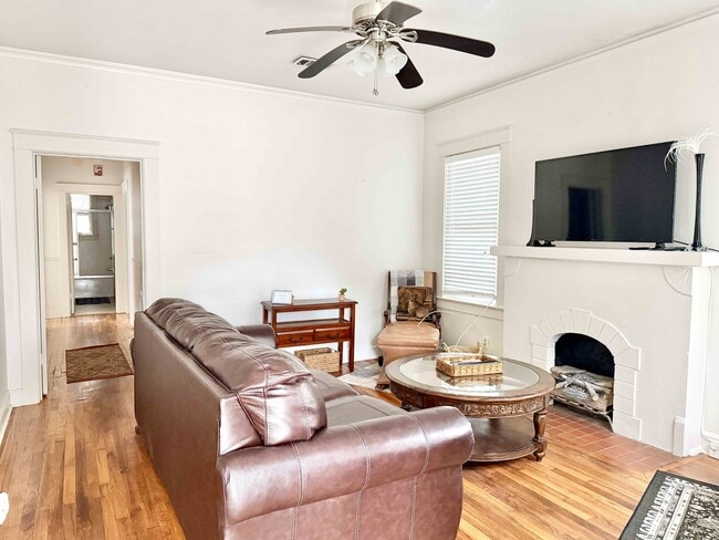 Building Photo - 416 East Dr