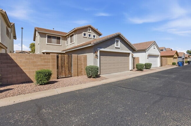 Building Photo - 2737 S Cupertino Dr