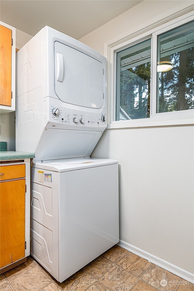 Building Photo - 5007 236th St SW