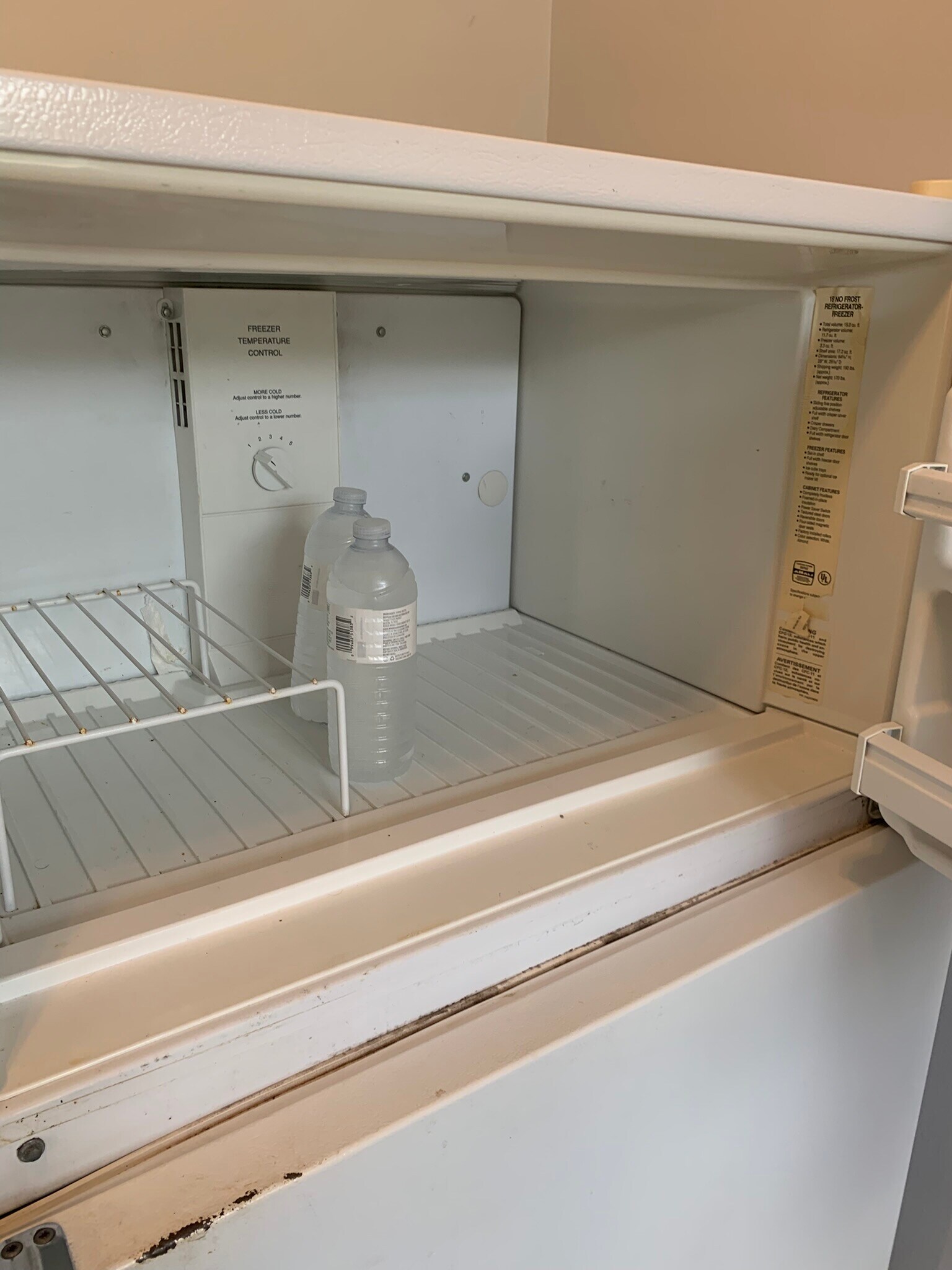freezer - 618 S Farwell St