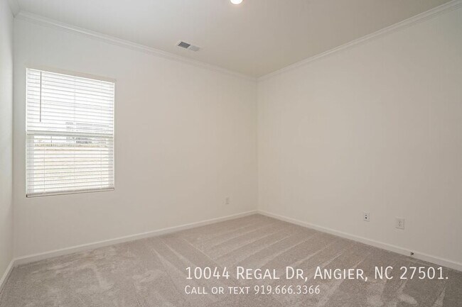 Building Photo - 10044 Regal Dr